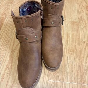 Sugar Velocity Ankle Boots in Tan